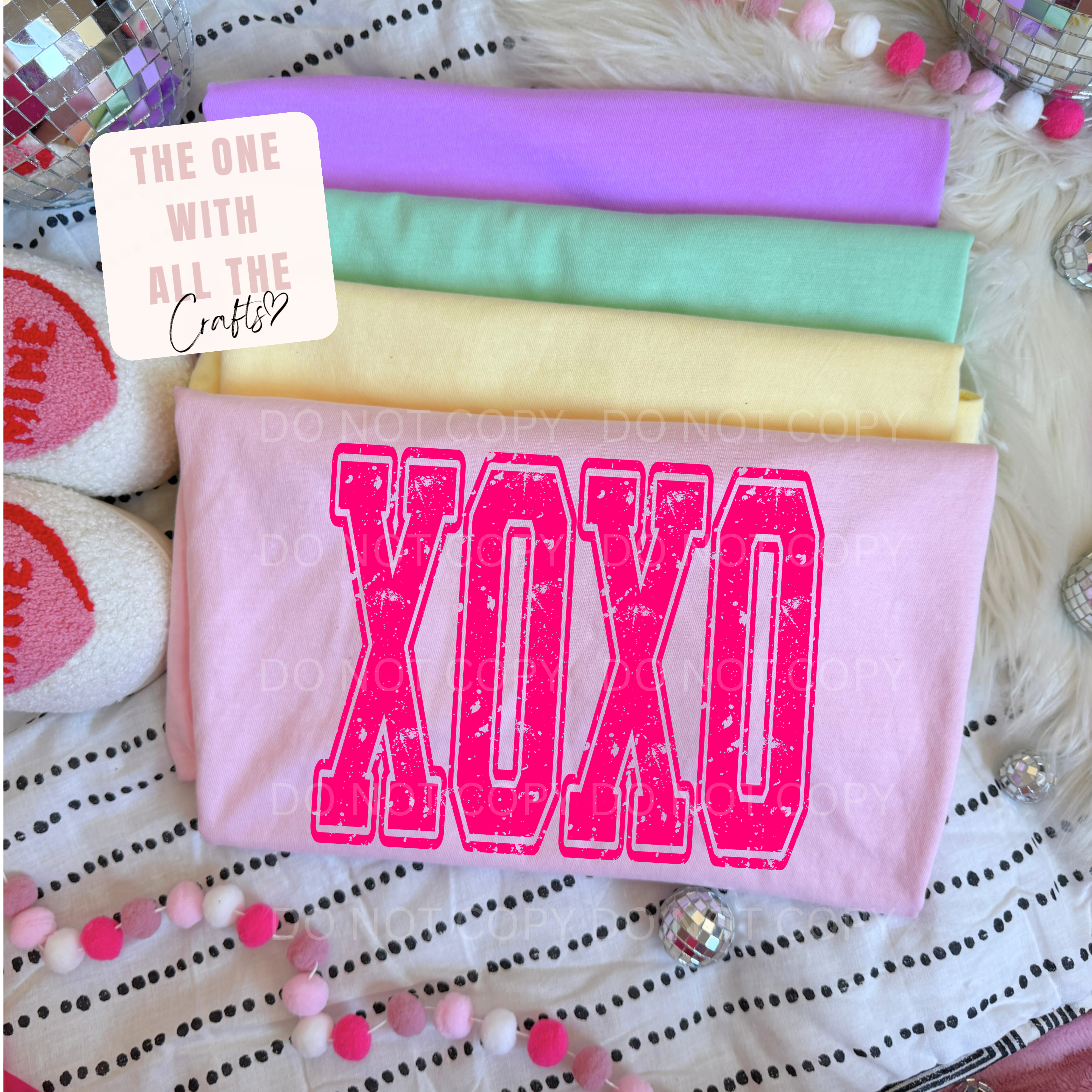 XOXO Tee